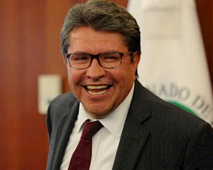 Senador de Morena Ricardo Monreal y la marihuana